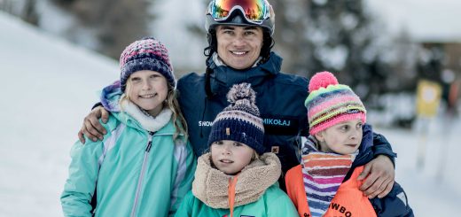 narty i snowboard z rodzina Alpy