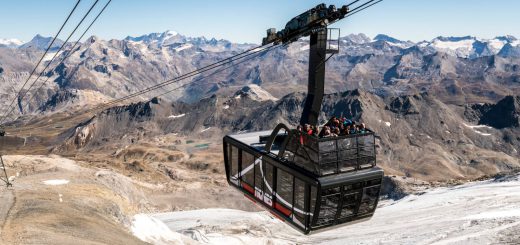 Tignes gondola Alpy