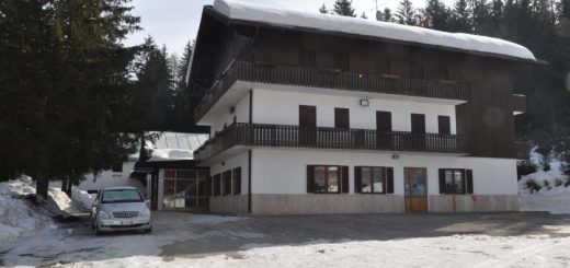 Casa Alpina Dobiacco winter snow