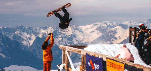 Les Deux Alpes freestyle snowboard Pano Bar