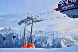 gondola kronplatz dolomity