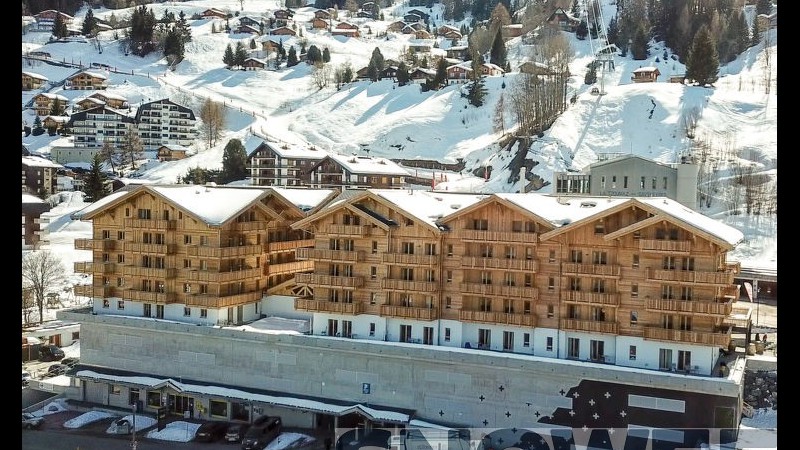 TResort La Tzoumaz budynek zima