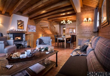 Snowee Les Menuires Sapiniere living room chilling