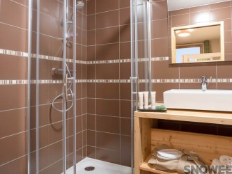 Alps Tignes Snowee MMV bathroom