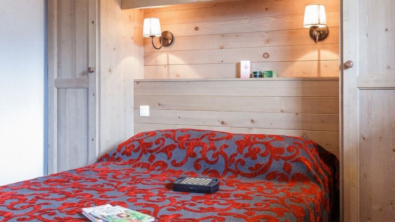 Chatel apartament sypialnia Francja Alpy