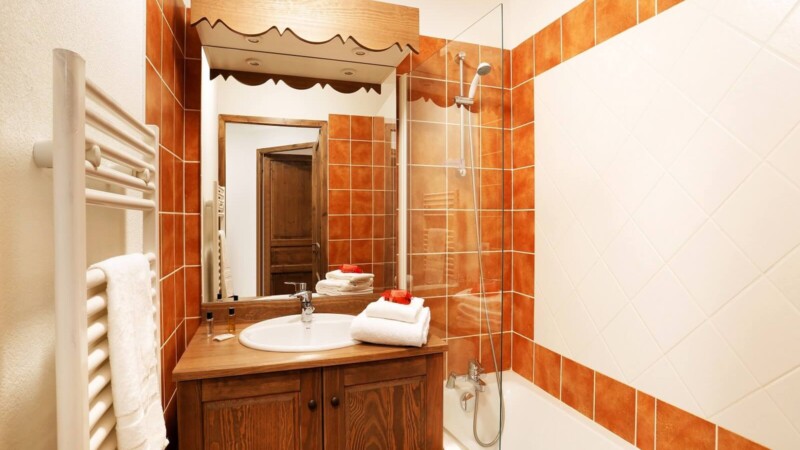 Chatel Francja Alpy lazienka