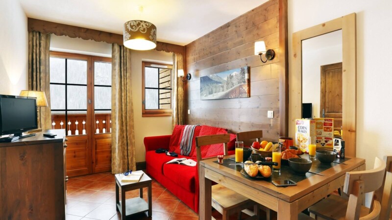 Chatel Grand Lodge salon z kuchnia