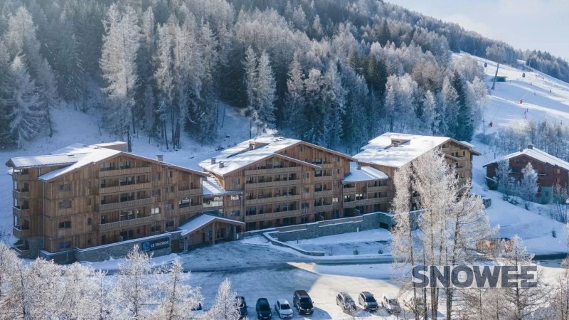 budynek rezydencja la plagne le snoroc