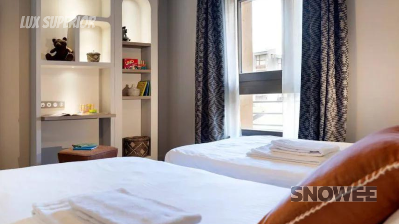 bedroom balcony tignes ynycio