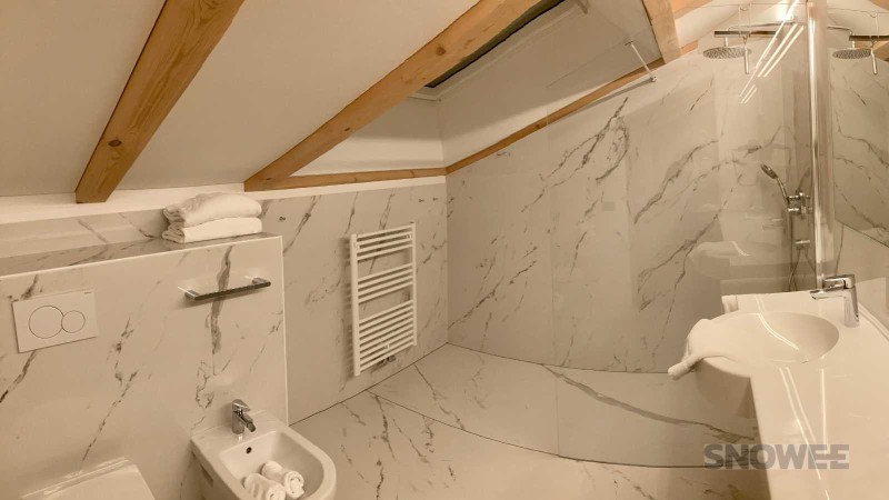 łazienka 3zinnen dolomity tyrol snowee