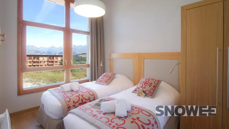 two single bedroom sypialnia zakwaterowanie les arcs snowee narty
