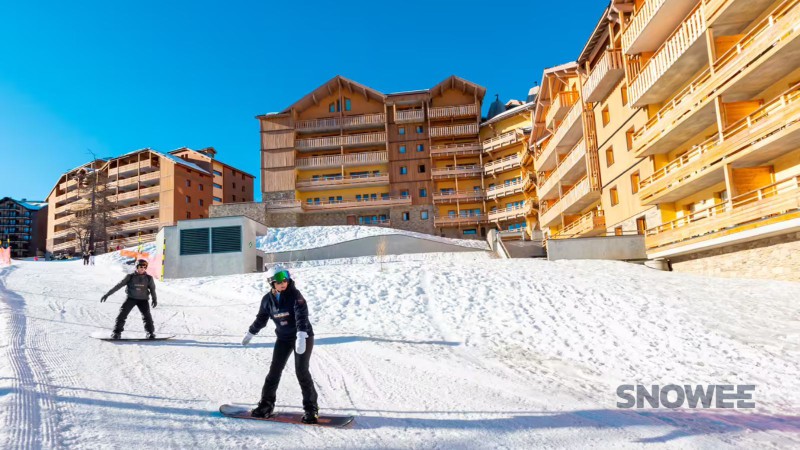 ski in ski out risoul le silvana snowee