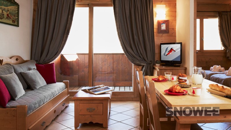 salon tv komfort narty snowee francja