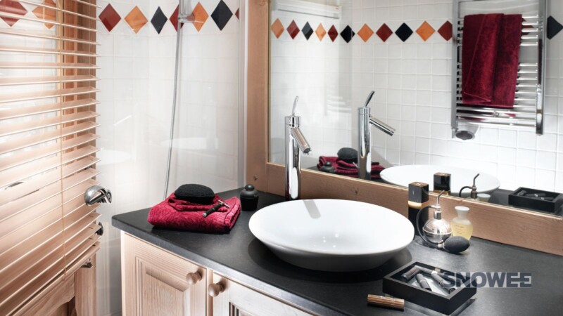 bathroom cgh tignes snowee